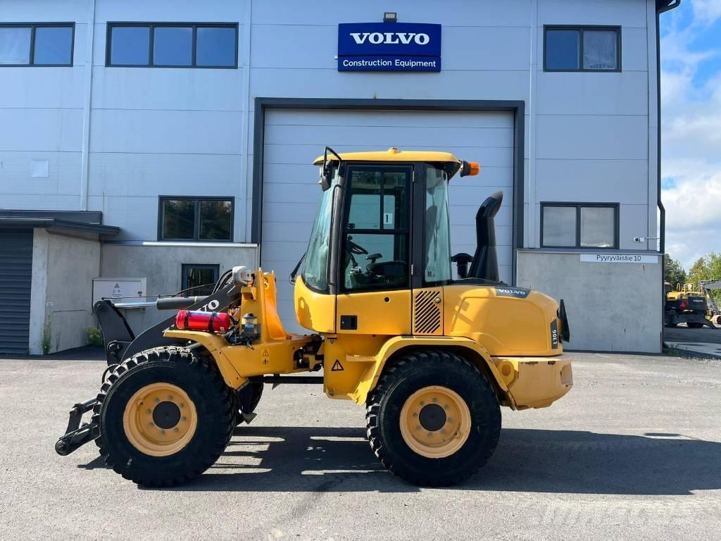 Volvo L 30 G 輪胎式裝載機