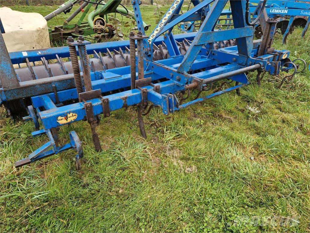 Rabe 3,00 m 中耕管理機