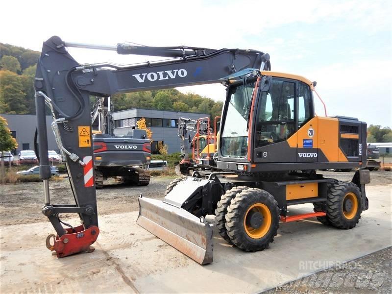 Volvo EW 220 E 旋轉式挖土機/掘鑿機/挖掘機