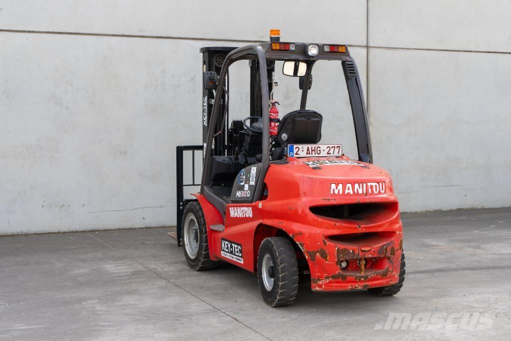Manitou MI 30 D 柴油卡車