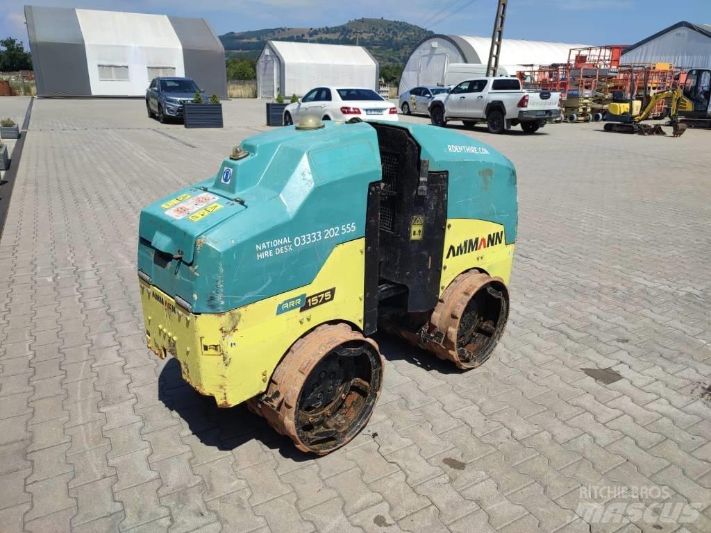 Ammann ARR 1575 砸道機/夯實機