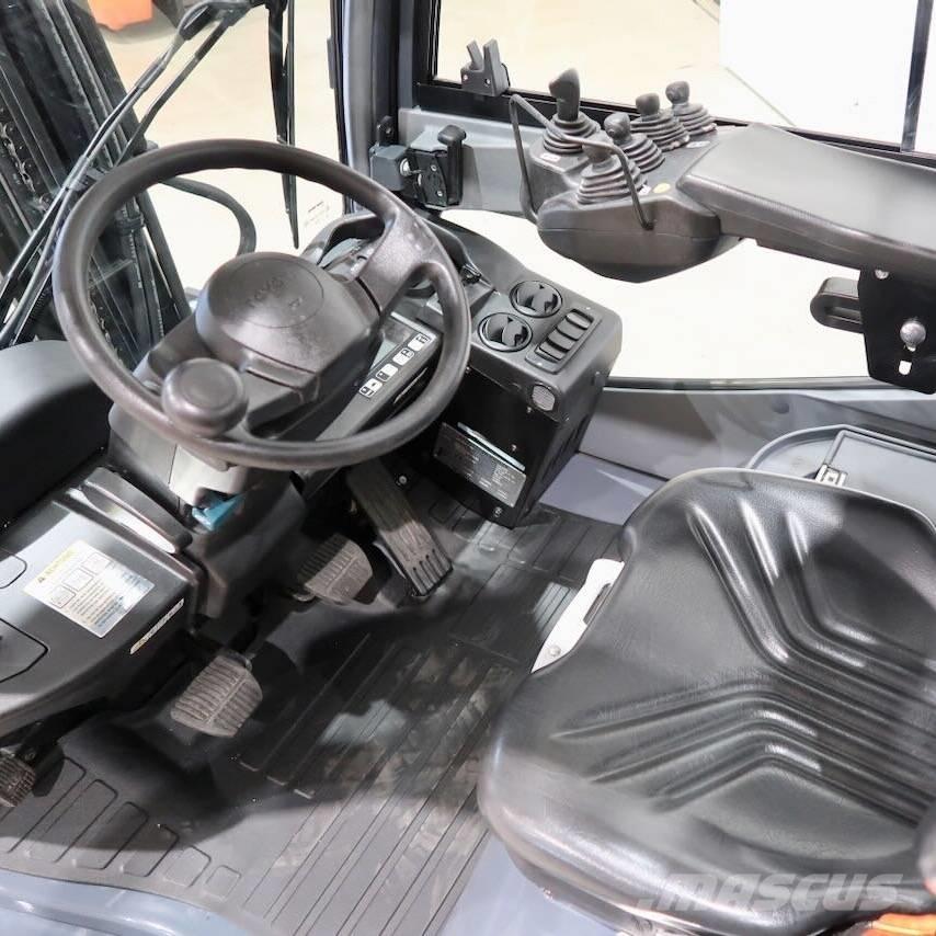 Toyota 52-8FDJF35 柴油卡車