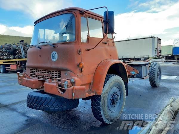 Bedford MJP2 4X4 商用底盤車