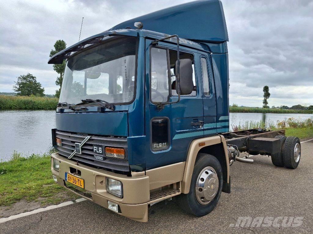 Volvo FL611 商用底盤車