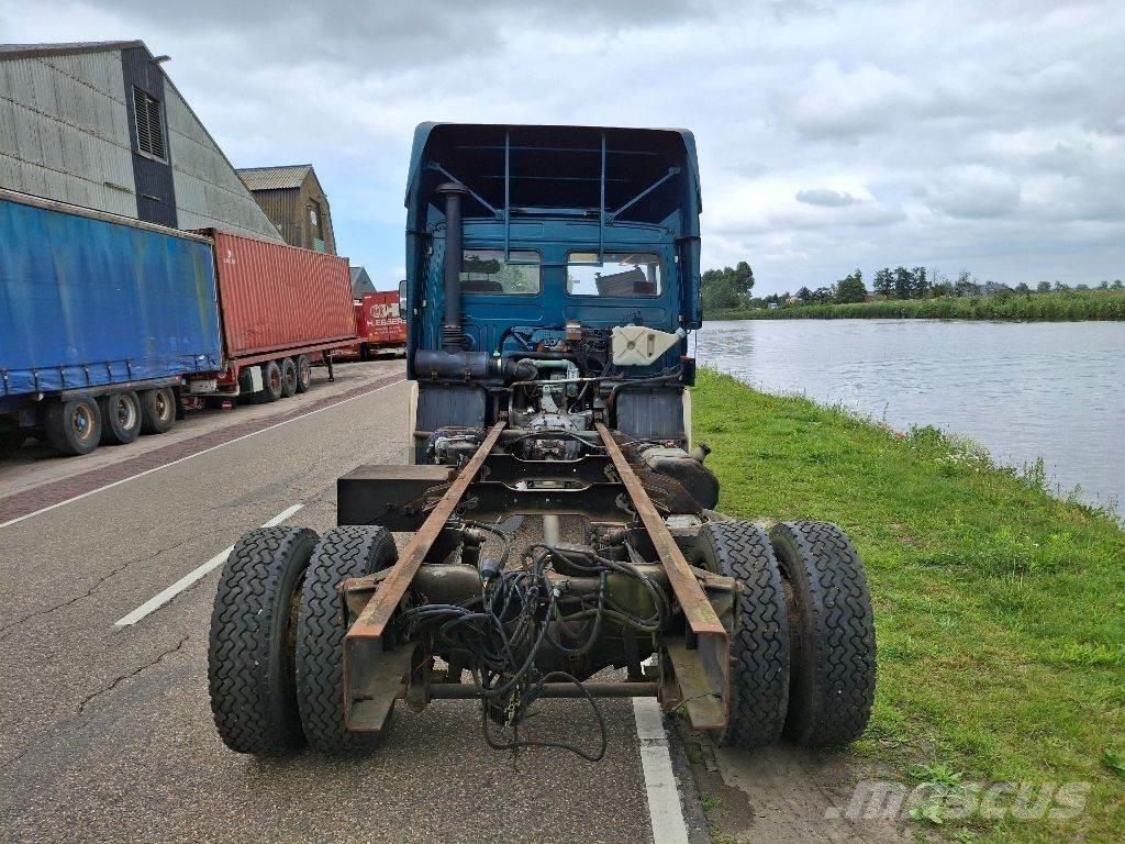 Volvo FL611 商用底盤車