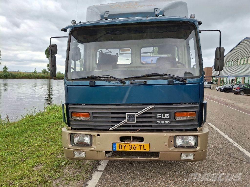 Volvo FL611 商用底盤車
