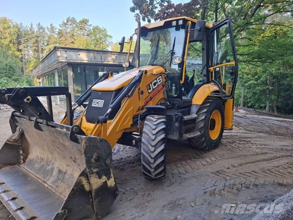 JCB 3CX PLUS 反鏟裝載機