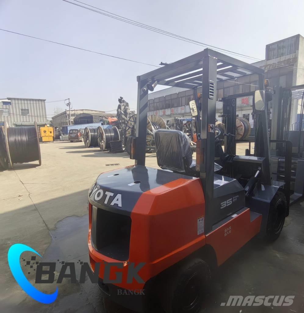 Toyota 35 柴油卡車