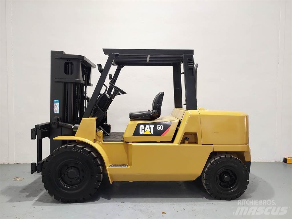 CAT DP50K MC 柴油卡車
