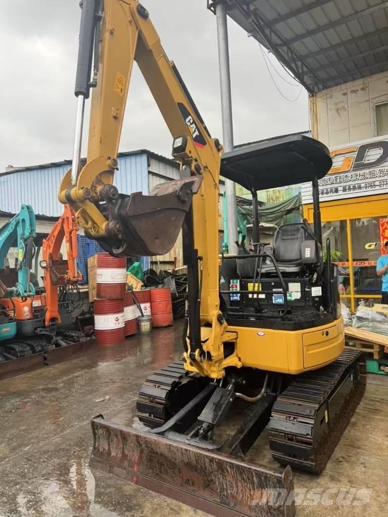 CAT 304 CR 小型挖土機/掘鑿機<7t(小型挖掘機)