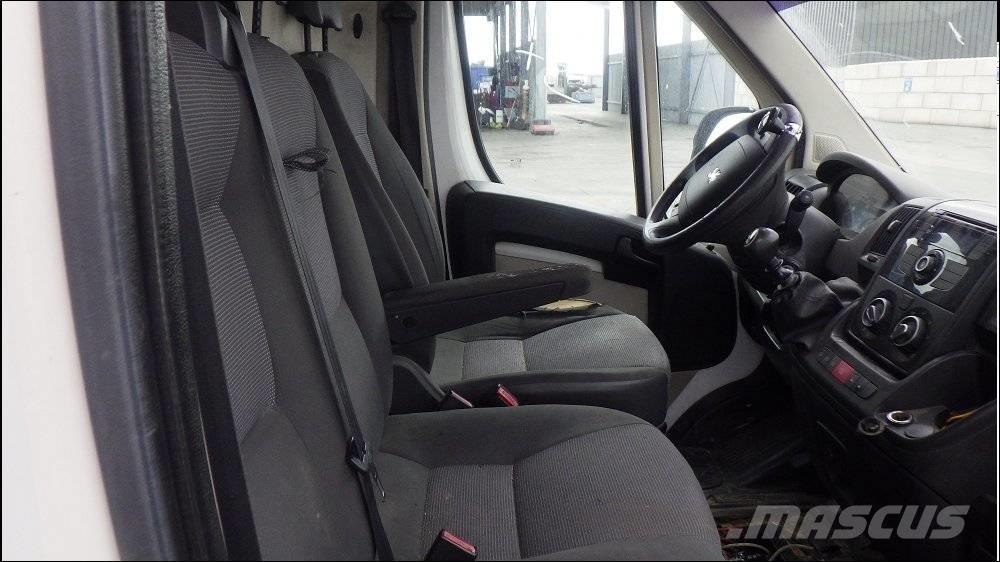 Peugeot Boxer 3 車廂