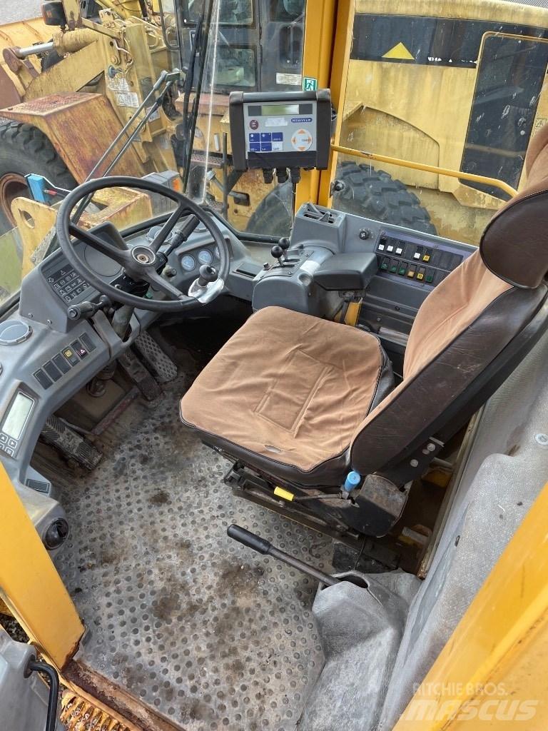 Volvo L90C 輪胎式裝載機
