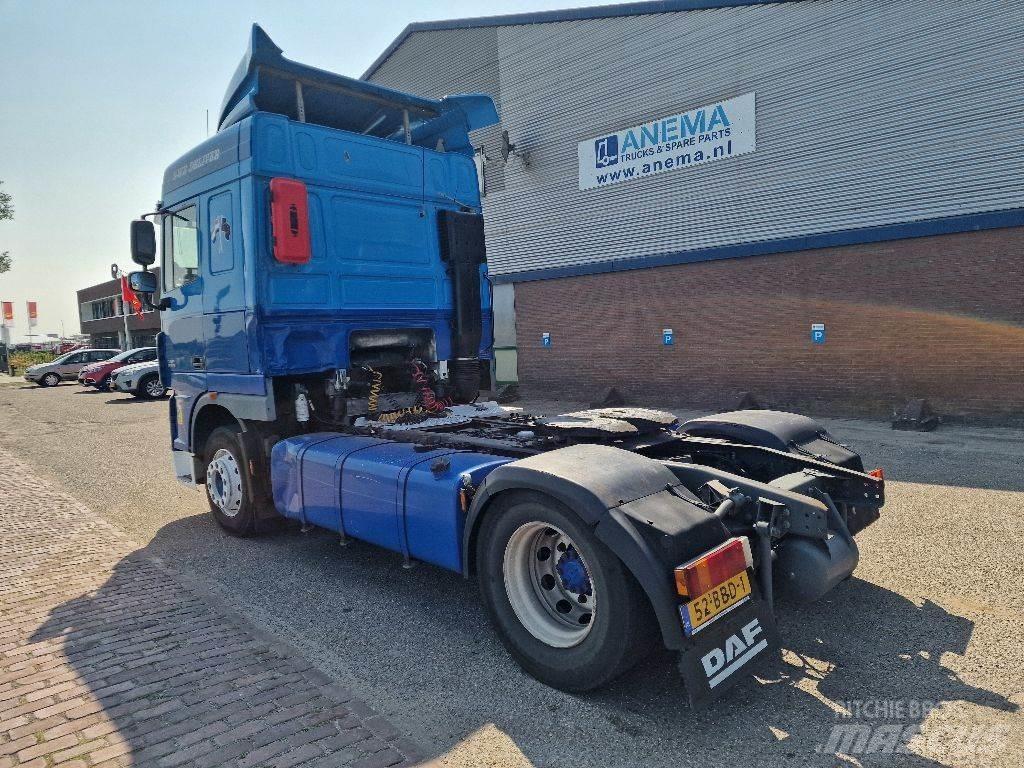 DAF XF105.460 曳引機組件