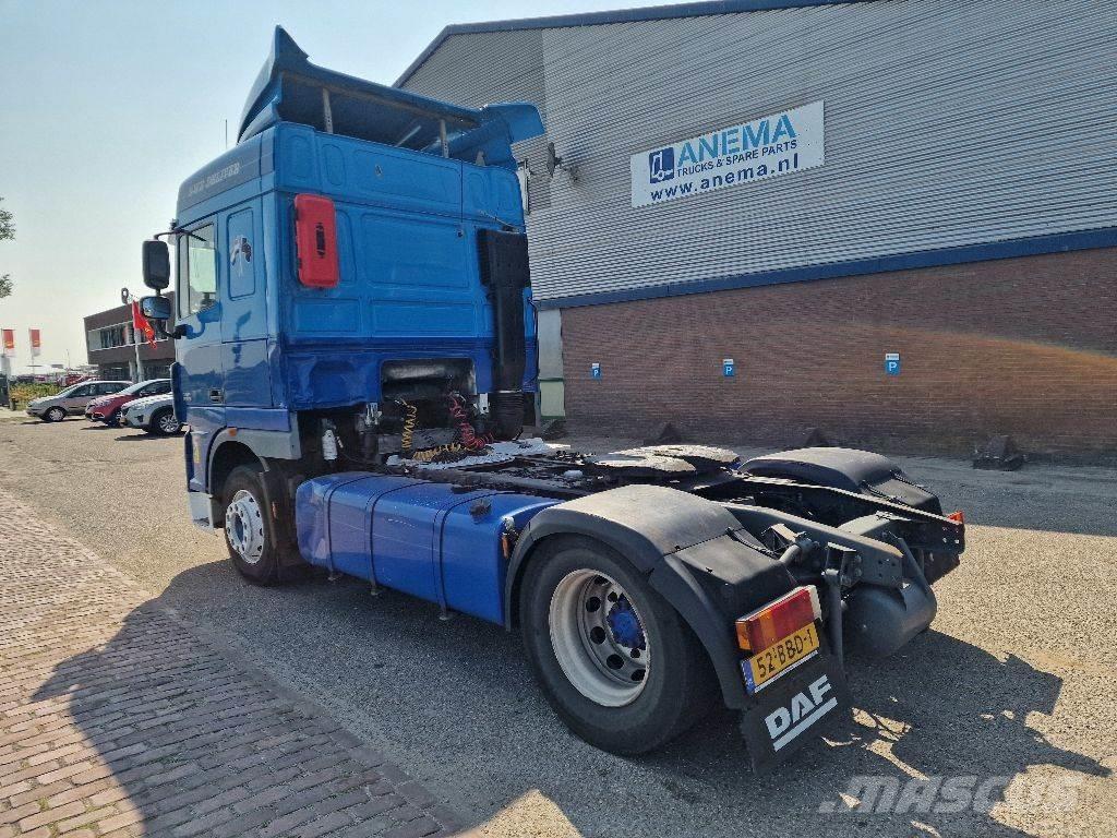 DAF XF105.460 曳引機組件