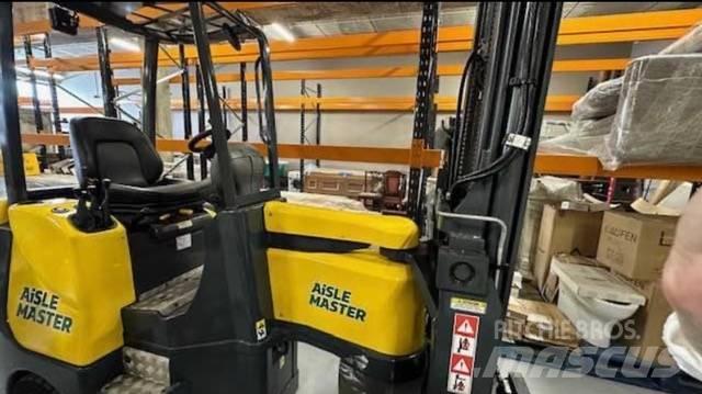 Aisle-Master AM15NE 電動堆高機