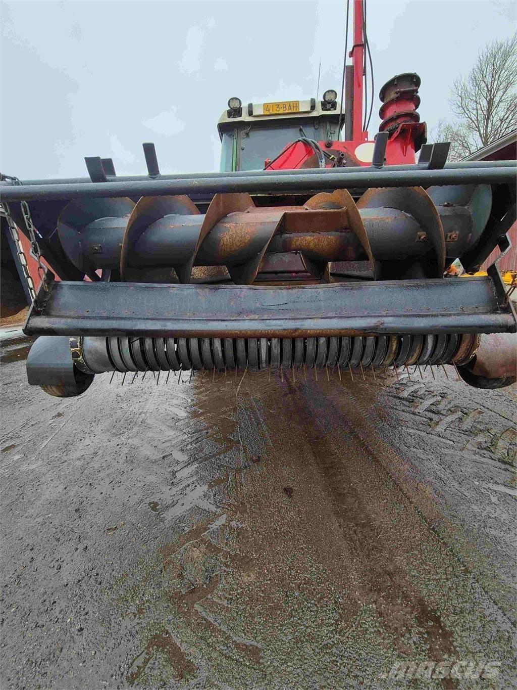 Lely STORM 130R 牧草收穫機