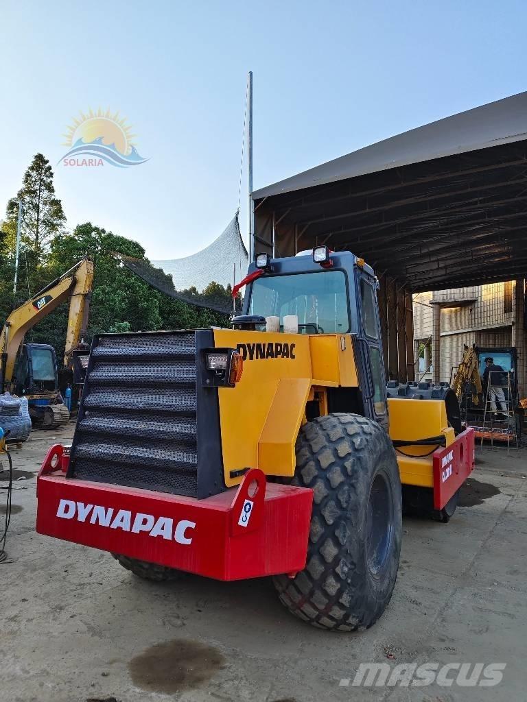 Dynapac CA 301 D 單輪滾壓機