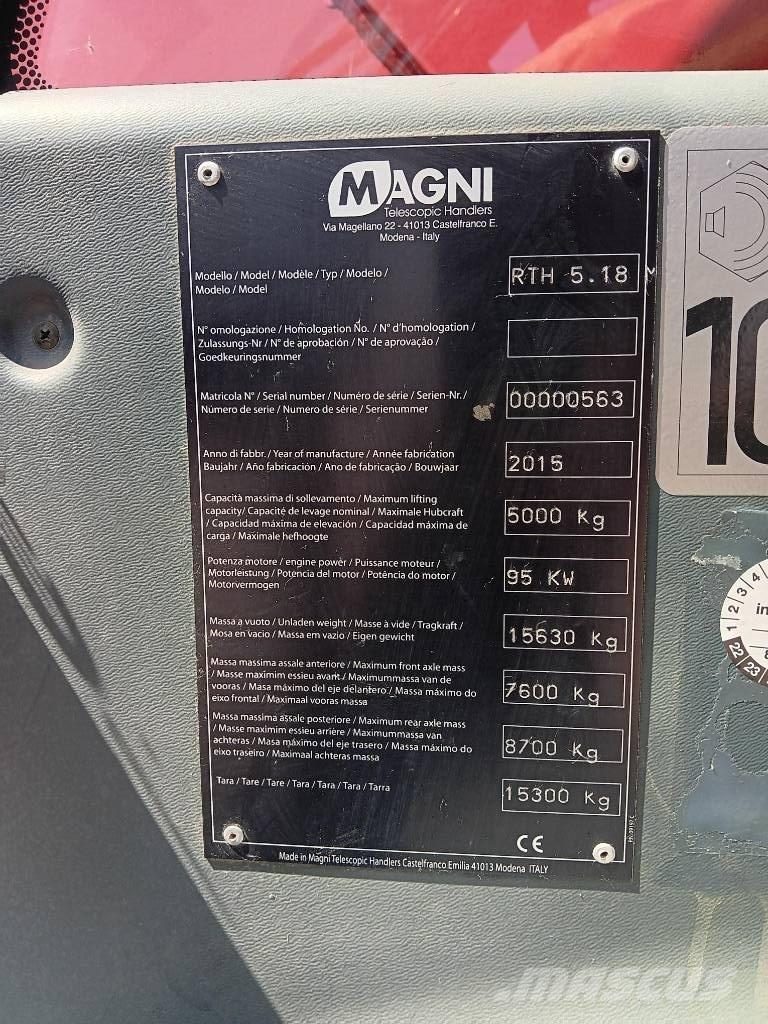 Magni RTH5.18 伸縮臂操作車