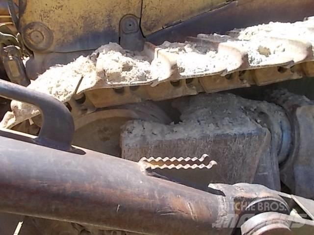 CAT D 11 N 履帶推土機