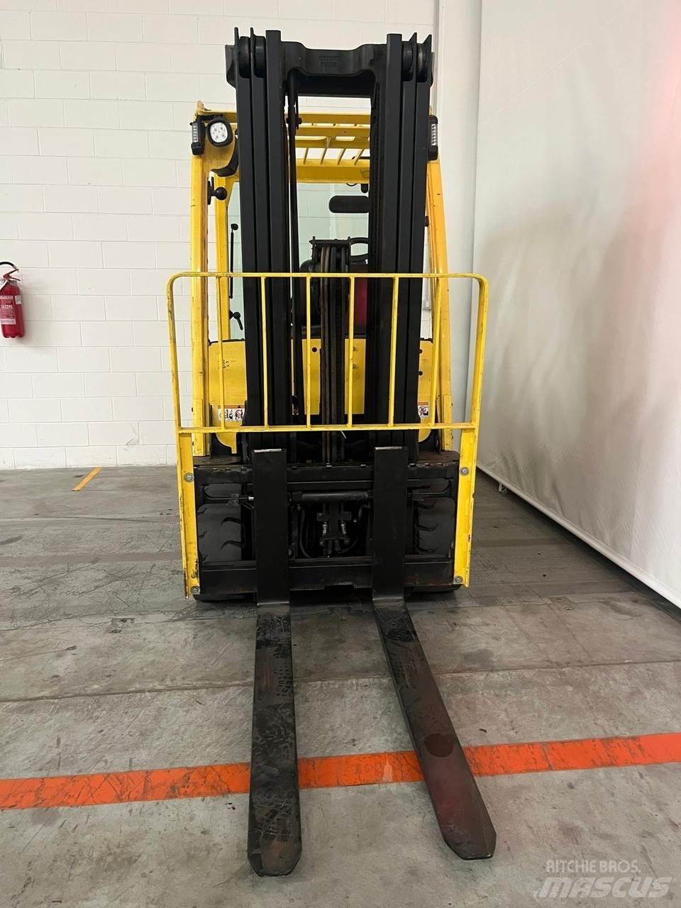 Hyster J3.5XN 電動堆高機