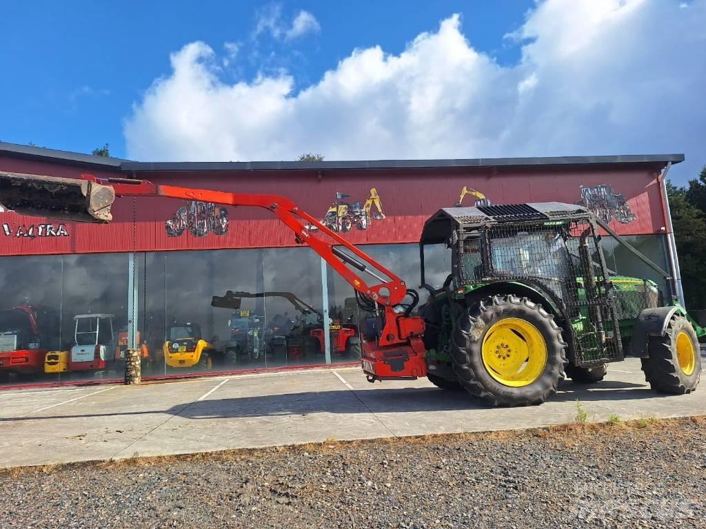 John Deere 6115 R 曳引機
