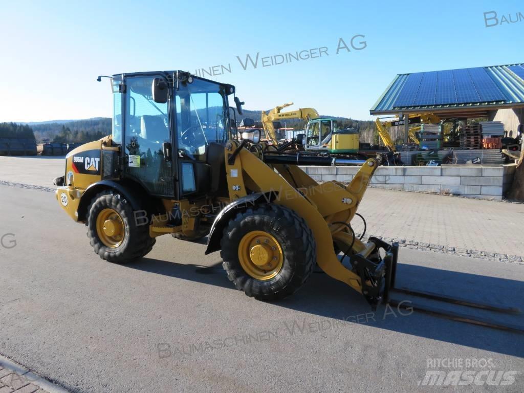 CAT 906M 輪胎式裝載機