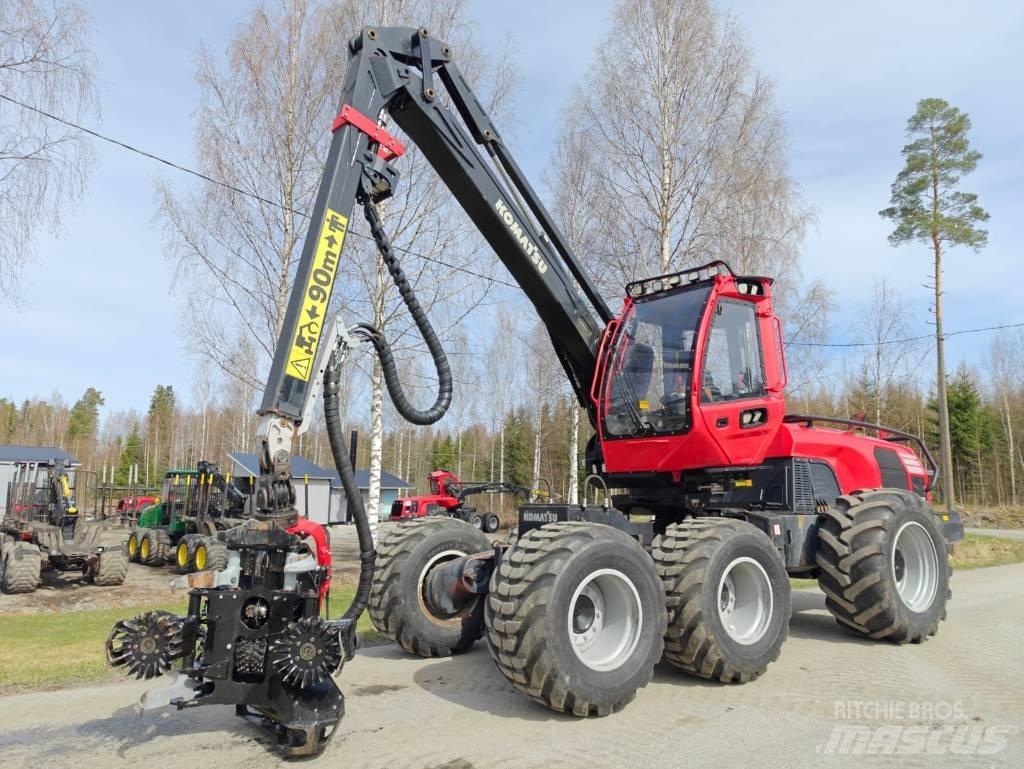 Komatsu 911 收穫機