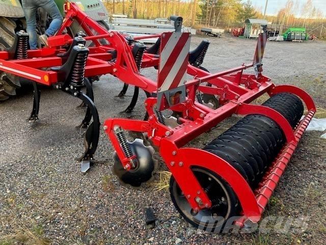 Horsch Terrano 3 FX 中耕管理機