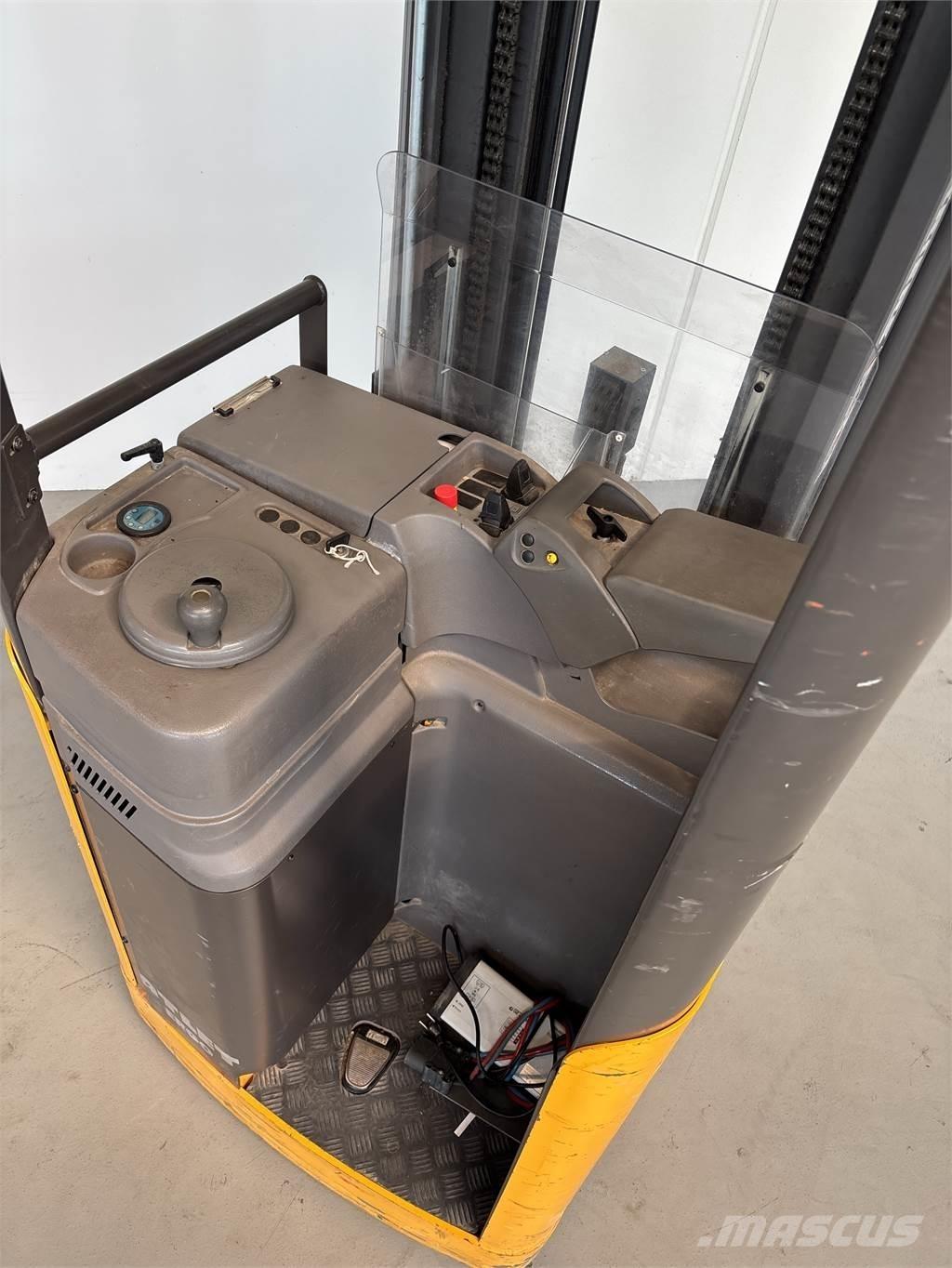 Atlet A160 自走式堆積機