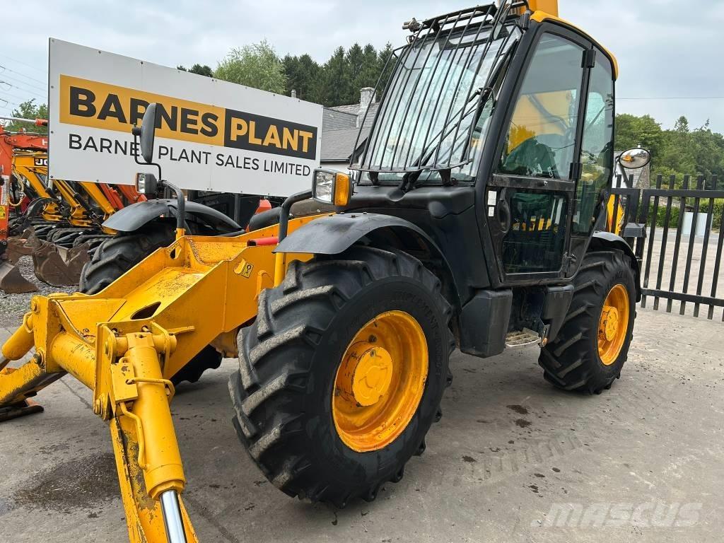 JCB 532-120 伸縮臂操作車
