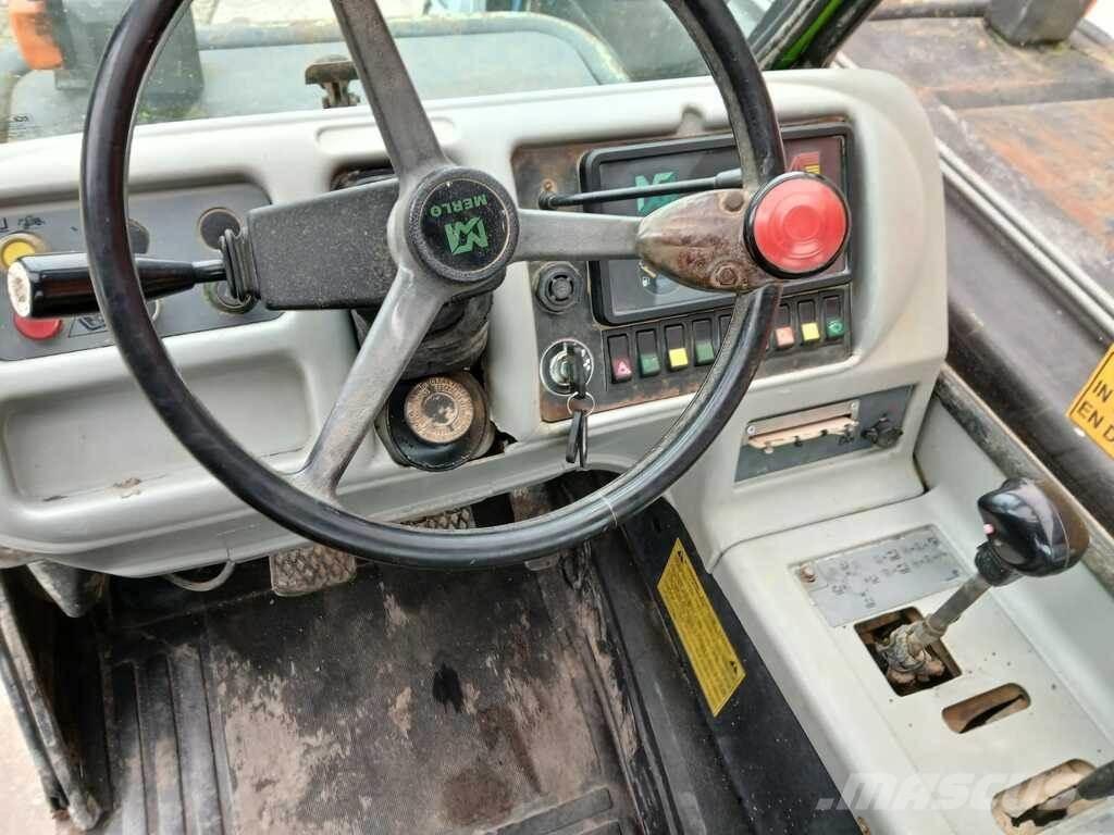 Merlo P35.7 EVT 伸縮臂操作車