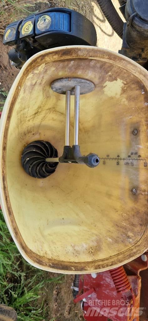 Hardi Ranger 2500 牽引式噴霧機