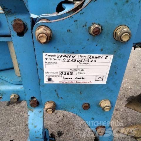 Lemken Juwel 8 雙向犁