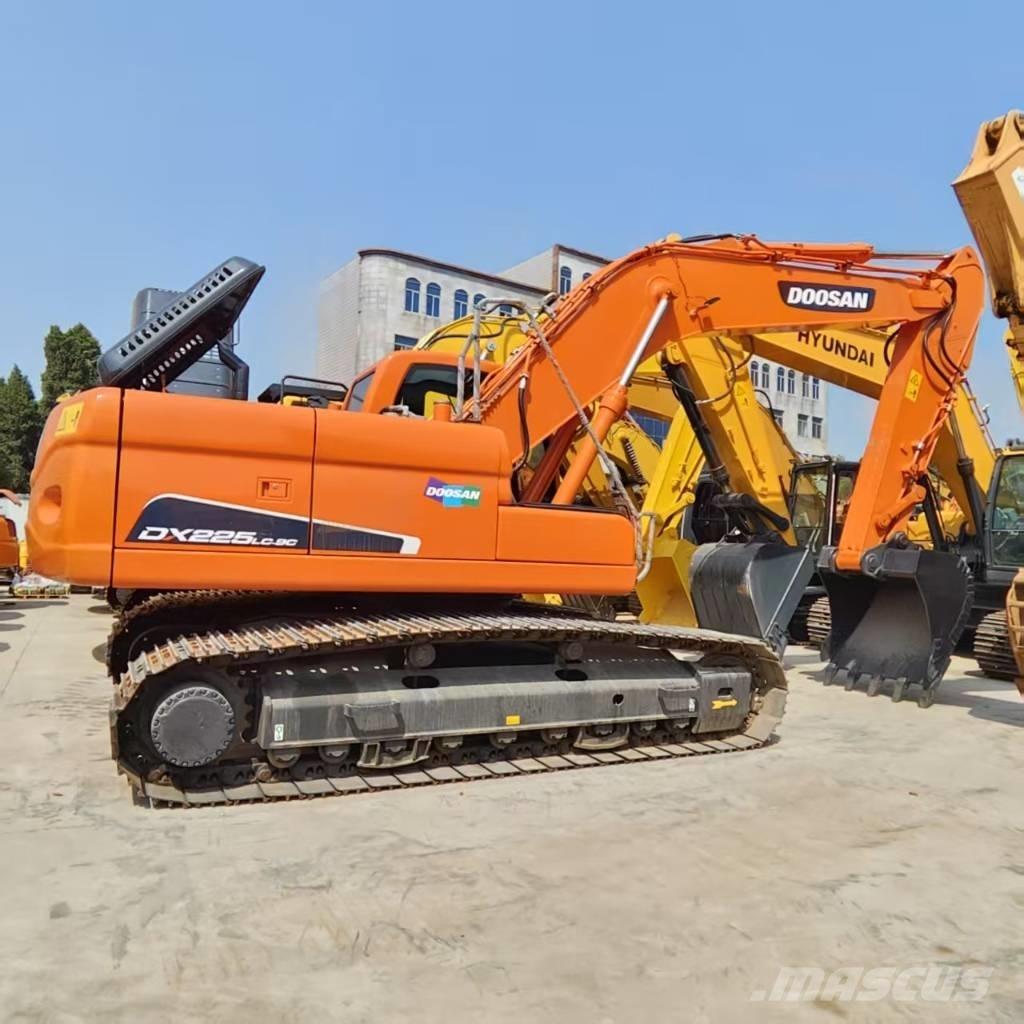 Doosan DX 225 LC 履帶式 挖土機/掘鑿機/挖掘機