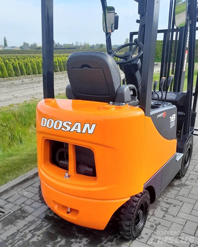 Doosan D18S PRO5 柴油卡車