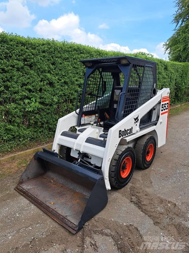 Bobcat 553 滑移轉向裝載機
