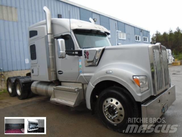 Kenworth W 990 曳引機組件