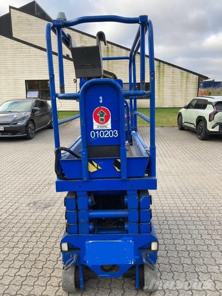 UpRight MX19 剪式升降機