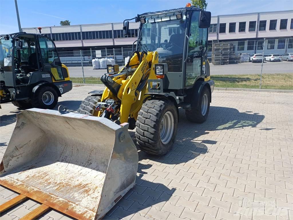 Wacker Neuson WL38 輪胎式裝載機