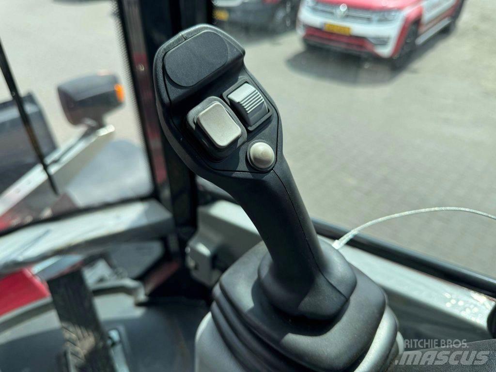 Yanmar V120 輪胎式裝載機
