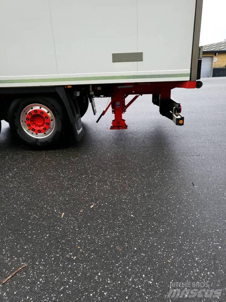 Krone Bokstrailer 箱體半拖車