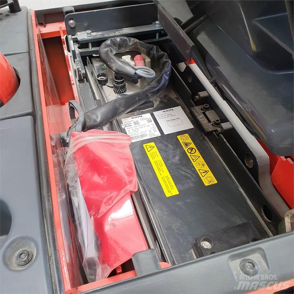 Linde D12AP 行走控制式堆積機
