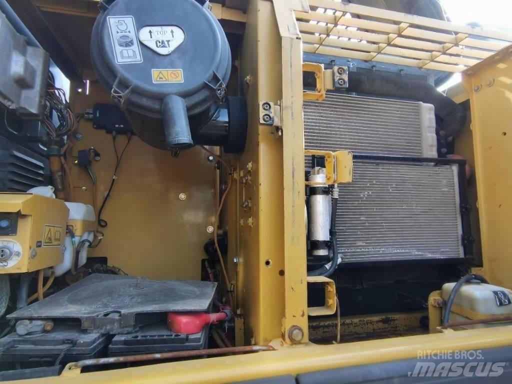 CAT 320 中型挖土機/掘鑿機/挖掘機 7t-12t