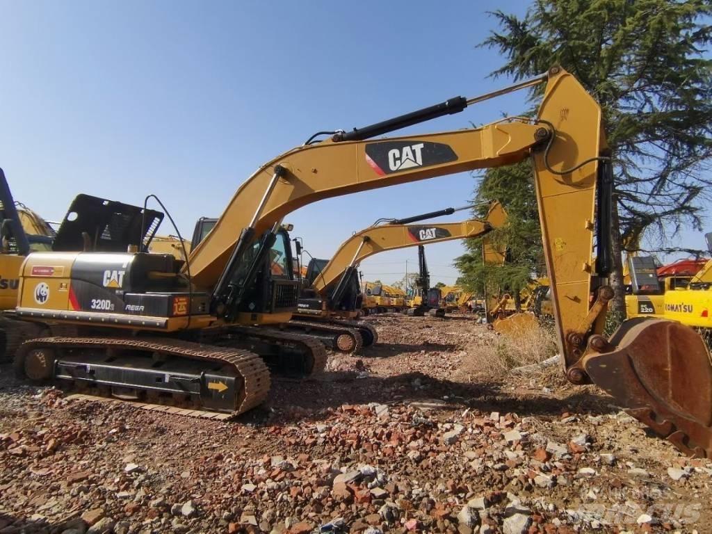 CAT 320 中型挖土機/掘鑿機/挖掘機 7t-12t