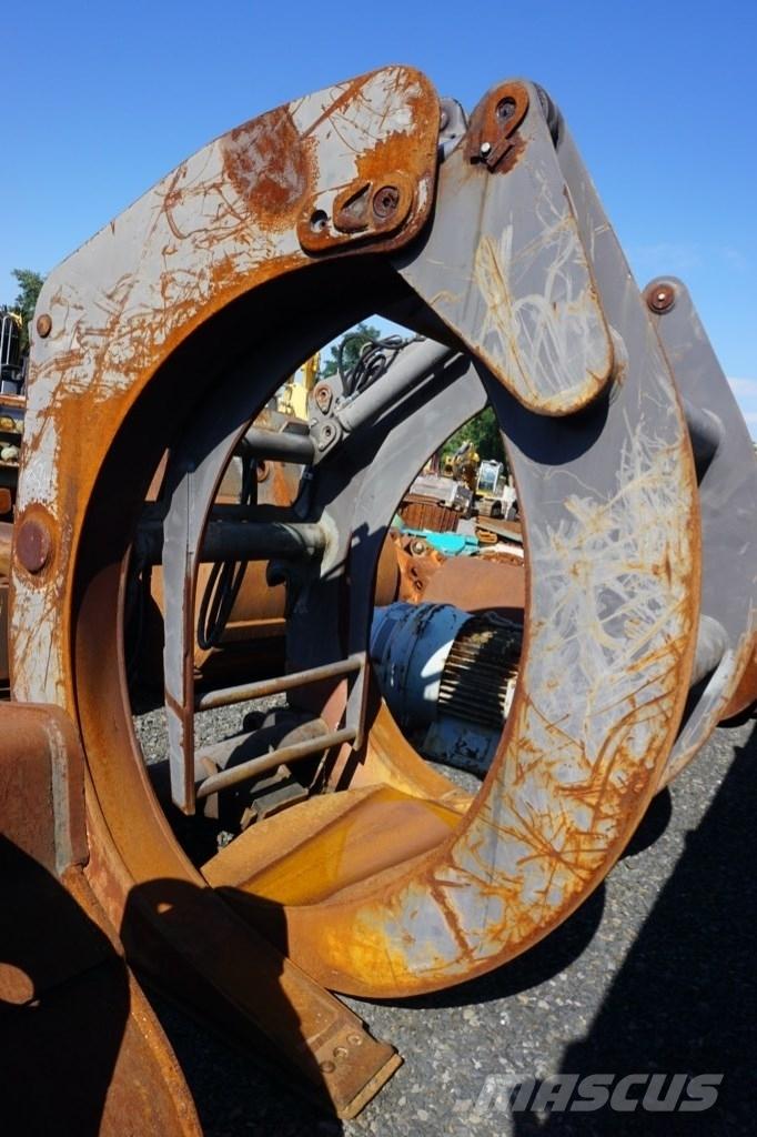 Volvo L 180 兩爪吊夾