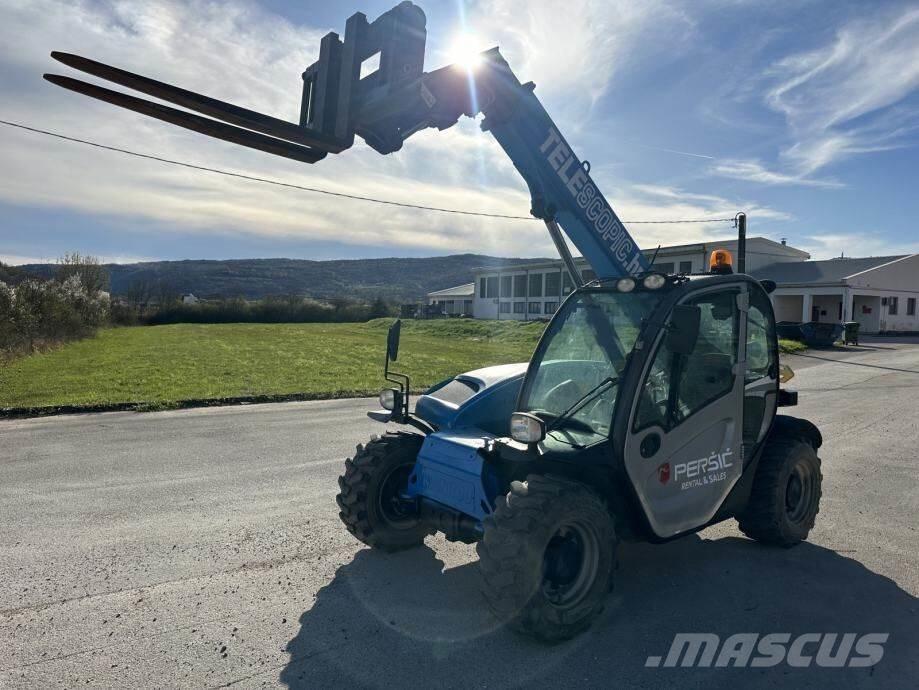 Manitou MT 625 伸縮臂操作車