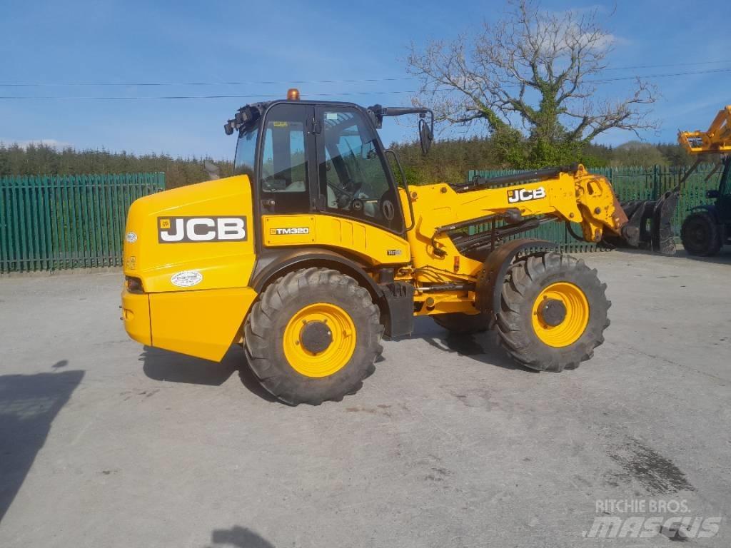 JCB TM 320 農業用伸縮臂裝載機