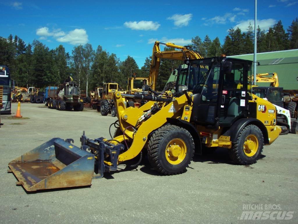 CAT 906 M 輪胎式裝載機