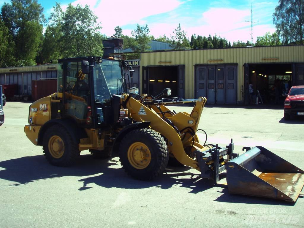 CAT 906 M 輪胎式裝載機