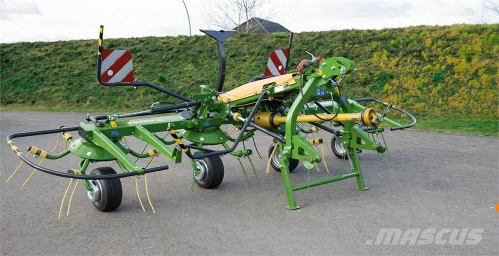 Krone VENDRO 470 耙與翻草機